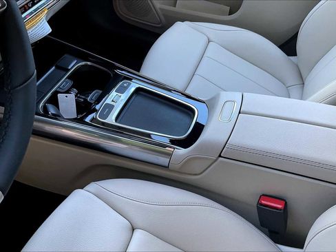 New 2026 Mercedes-Benz GLA 250 4MATIC image 11