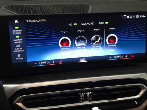 Used 2023 BMW i4 eDrive40 w/ M Sport Package image 35