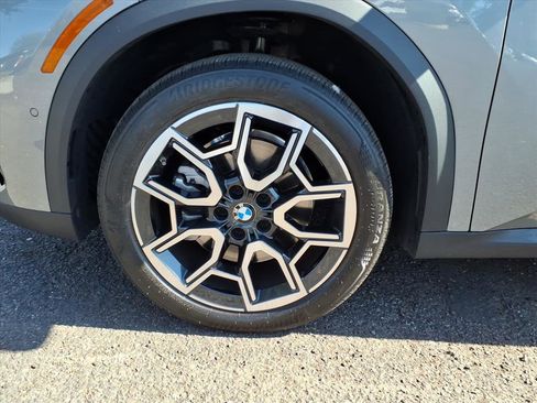 Used 2025 BMW X2 xDrive28i w/ Technology Package image 9