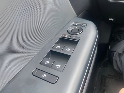 Used 2025 Kia K4 FWD image 16