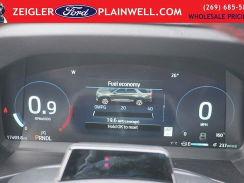 Used 2025 Ford Explorer ST-Line w/ ST-Line Street Pack image 30