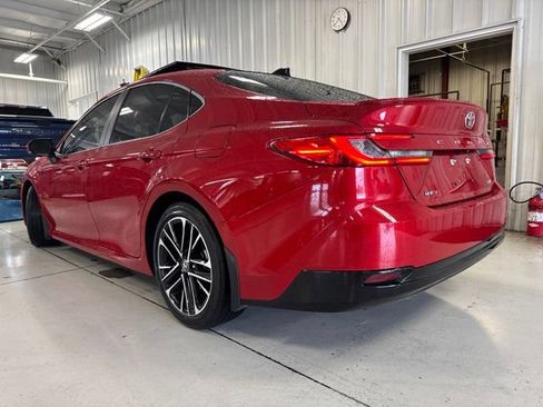Used 2025 Toyota Camry XLE w/ Premium Plus Package FWD image 7