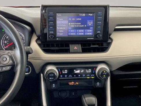 Used 2021 Toyota RAV4 XLE FWD image 9