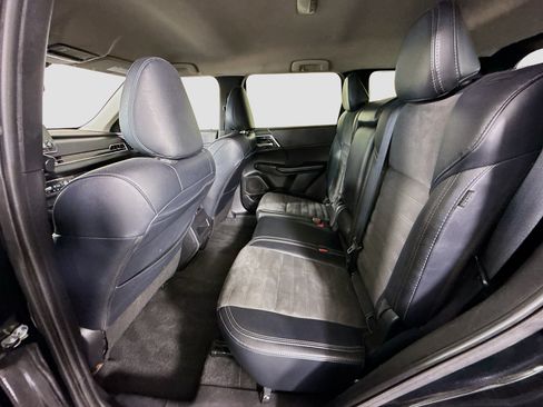 Used 2024 Mitsubishi Outlander SE FWD image 25
