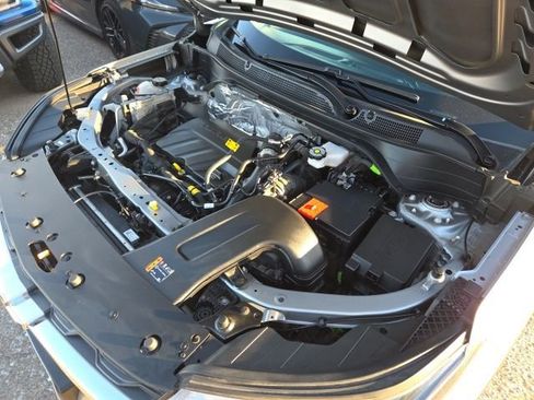 Used 2025 Chevrolet Trax LS w/ Driver Confidence Package image 13