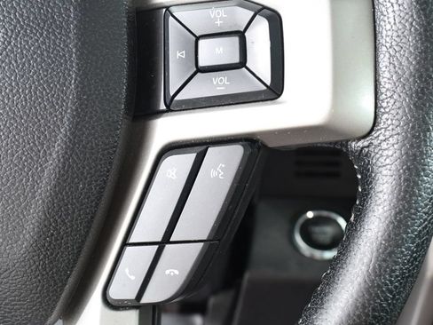 Used 2016 Ford F150 Lariat w/ Equipment Group 502A Luxury AWD/4WD image 33