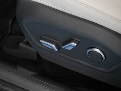 Used 2024 Hyundai Santa Fe SEL FWD image 16