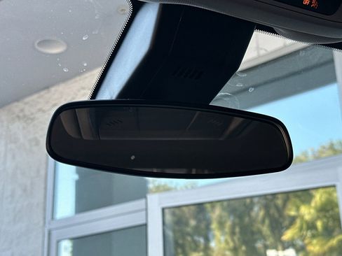 Used 2024 Chevrolet Equinox LT image 25