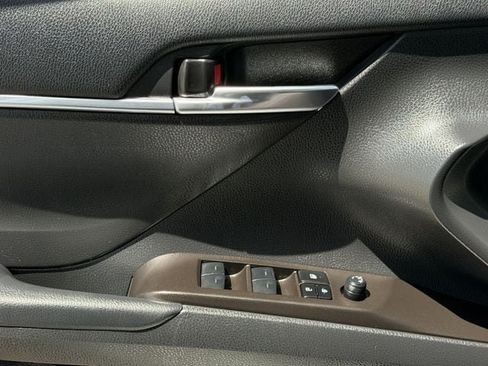 Used 2024 Toyota Camry SE FWD image 21