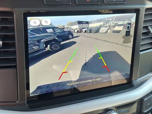 Used 2023 Ford F150 Lightning Pro image 18