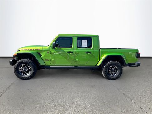 Certified 2025 Jeep Gladiator Mojave image 4