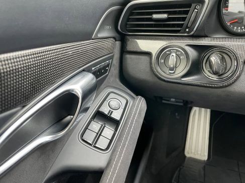 Used 2015 Porsche 911 Carrera 4 GTS image 34