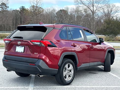 Used 2022 Toyota RAV4 XLE w/ Convenience Package image 23