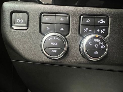 Used 2025 GMC Sierra 1500 Elevation w/ Elevation Premium Package AWD/4WD image 30