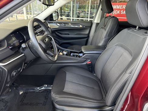 Used 2023 Jeep Grand Cherokee L Laredo w/ Trailer Tow Group (B) image 15