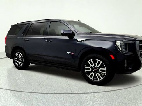 Used 2023 GMC Yukon AT4 w/ AT4 Premium Plus Package AWD/4WD image 3