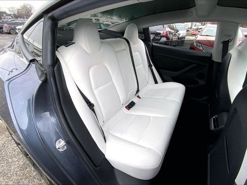 Used 2023 Tesla Model 3 Performance image 18