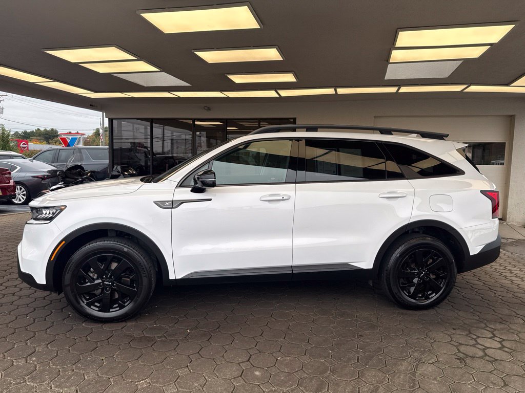 Used 2022 Kia Sorento S w/ Panoramic Sunroof Package AWD/4WD image 9