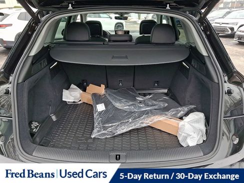 Used 2023 Audi Q5 2.0T Premium w/ Convenience Package image 30