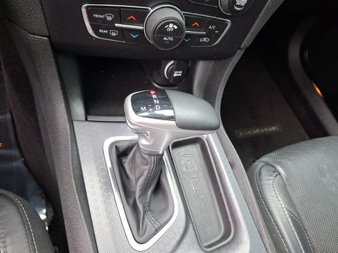 Used 2017 Dodge Charger SXT w/ AWD Plus Group image 22