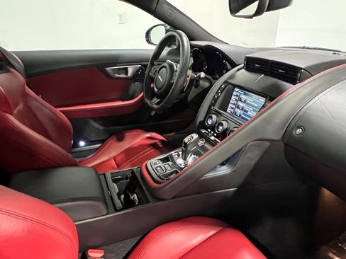 Used 2015 Jaguar F-TYPE S image 34