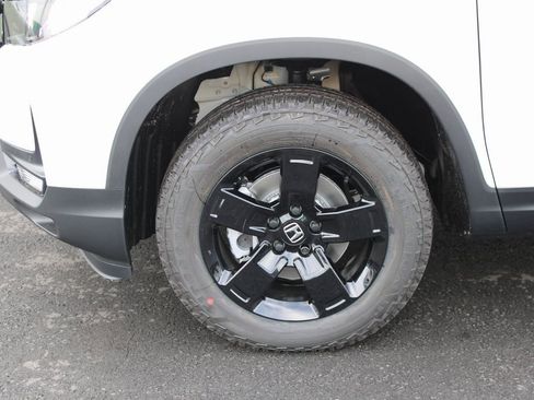 New 2026 Honda Ridgeline Black Edition image 6