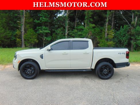Used 2025 Ford Ranger Lariat w/ Black Appearance Package AWD/4WD image 1