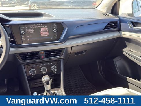 Used 2023 Volkswagen Taos SE w/ Panoramic Sunroof Package FWD image 24