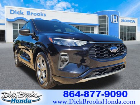 Used 2024 Ford Escape ST-Line image 1