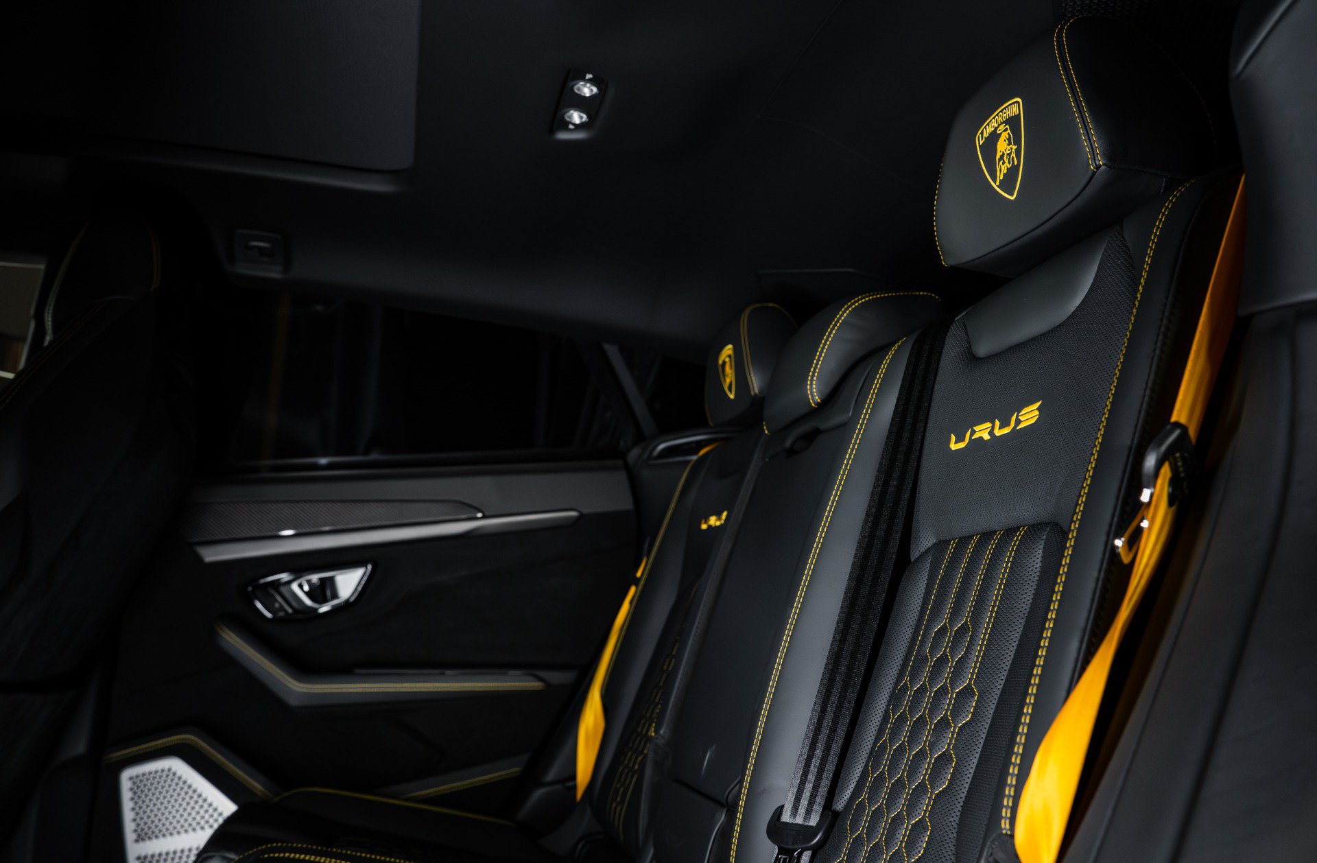 Used 2024 Lamborghini Urus Performante AWD/4WD image 45