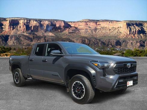 Certified 2024 Toyota Tacoma TRD Off-Road w/ TRD Off Road Premium Package AWD/4WD image 1