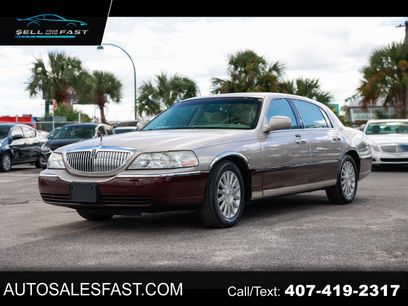 Used 2003 Lincoln Town Car Signature