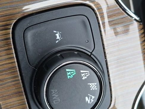 Certified 2023 GMC Acadia SLE image 16