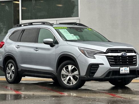 Certified 2024 Subaru Ascent Premium w/ Convenience Package image 2