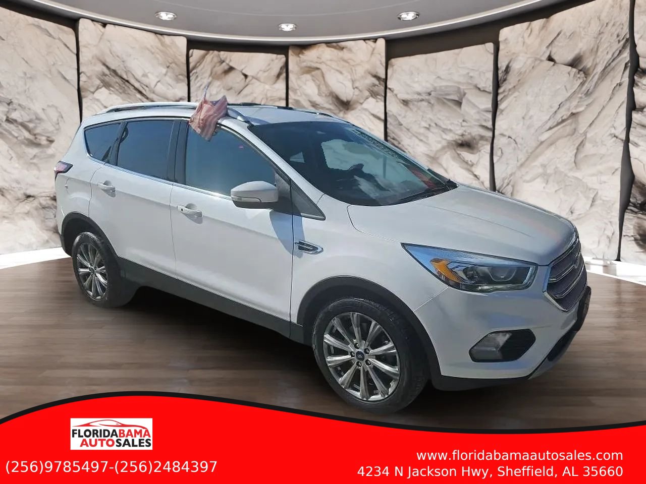 Used 2017 Ford Escape Titanium FWD image 1