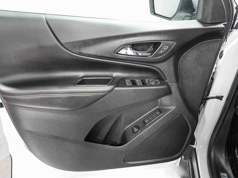 Used 2019 Chevrolet Equinox Premier w/ LPO, Cargo Package FWD image 21