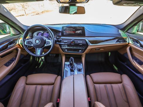 Used 2018 BMW 530e xDrive 530e xDrive iPerformance image 2