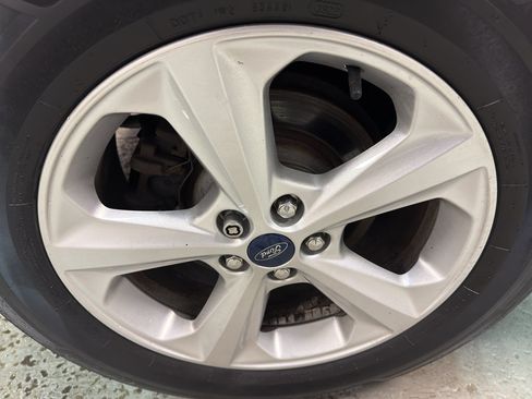 Used 2019 Ford Edge SE AWD/4WD image 37