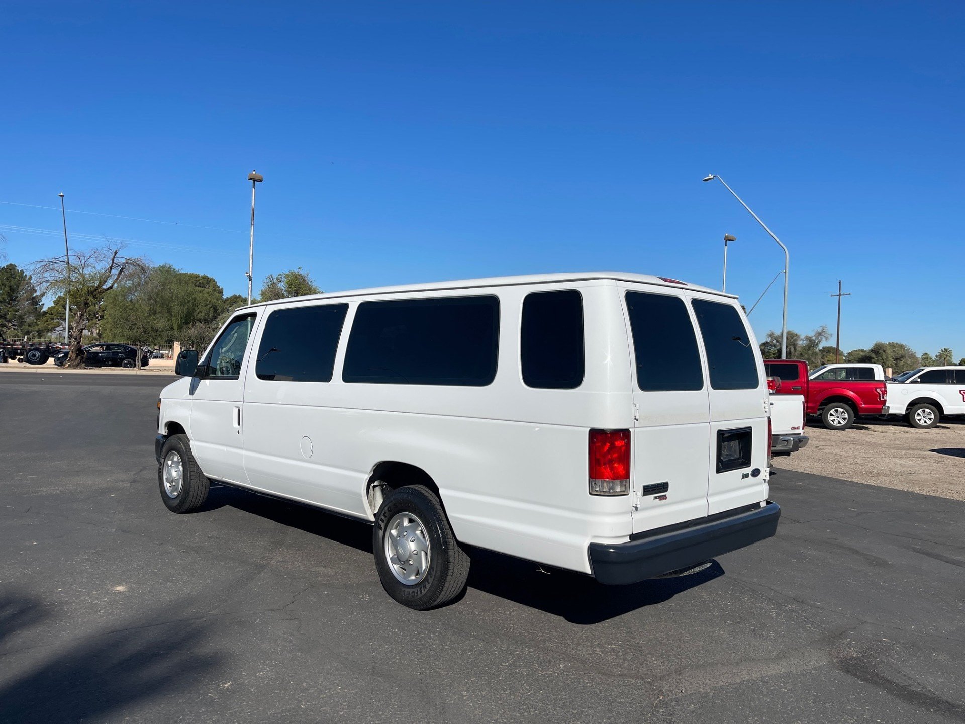 Used 2014 Ford E-350 and Econoline 350 XL w/ Power Windows & Locks Group RWD image 3