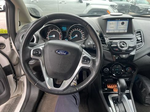 Used 2017 Ford Fiesta Titanium FWD image 2