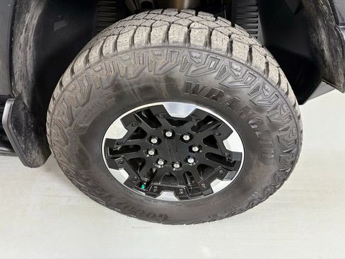 Used 2025 GMC Hummer EV 3X w/ Extreme Off-Road Package image 12