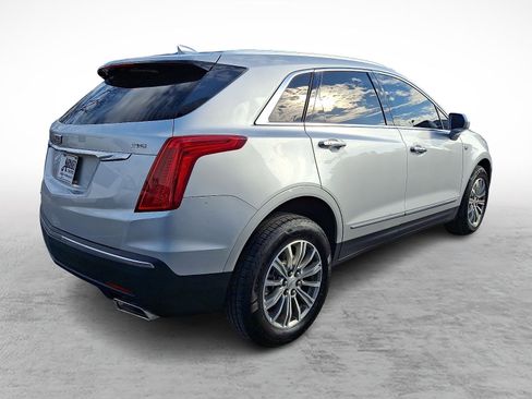 Used 2018 Cadillac XT5 Luxury image 7