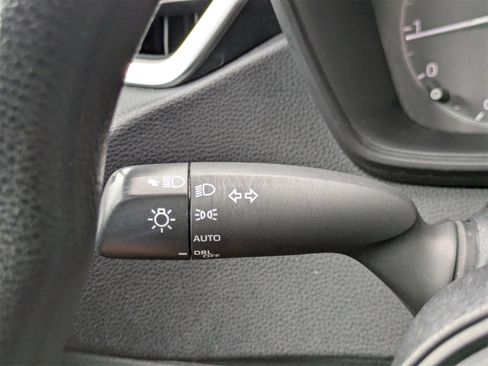 Used 2023 Toyota Corolla LE image 27