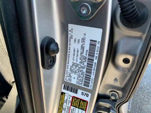 Used 2022 Toyota Tacoma TRD Sport image 35