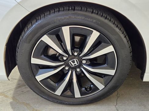 Used 2023 Honda Civic EX-L image 12