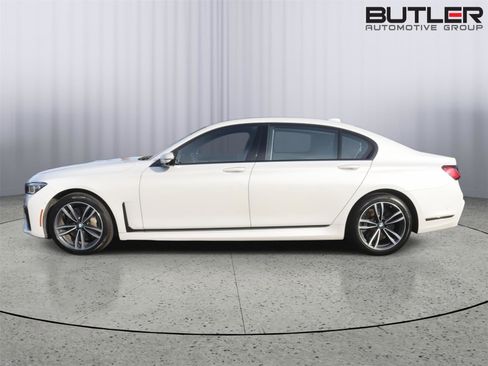 Used 2020 BMW 750i xDrive image 4