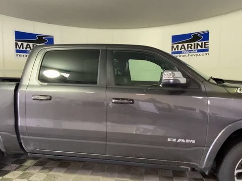 Used 2025 RAM 1500 Laramie AWD/4WD image 3
