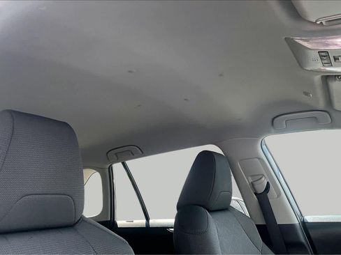 Used 2024 Toyota RAV4 XLE FWD image 14