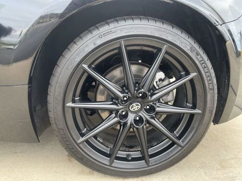 Used 2025 Toyota GR86 Premium w/ ALL Weather Mat Package (TMS) RWD image 29