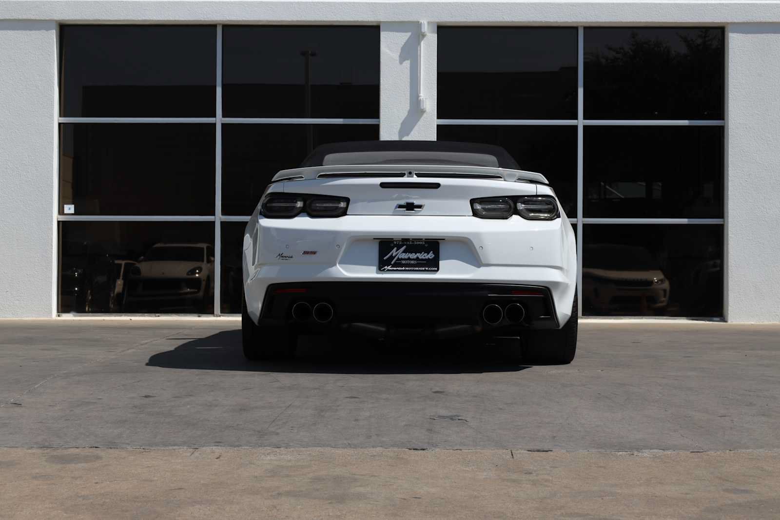 Used 2020 Chevrolet Camaro SS RWD image 11